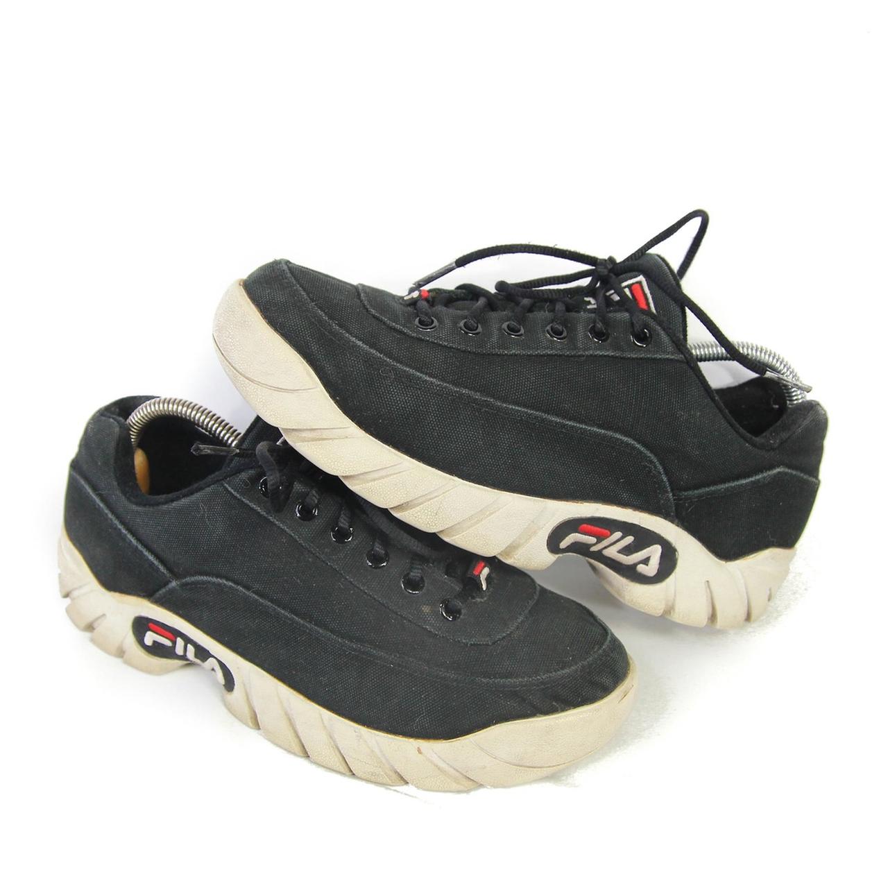 Fila black deals canvas shoes