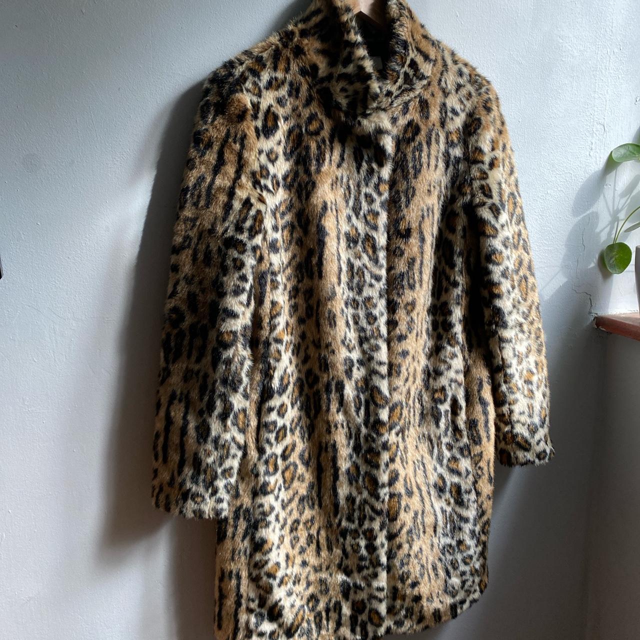Vintage faux fur leopard print from ie style jacket... - Depop