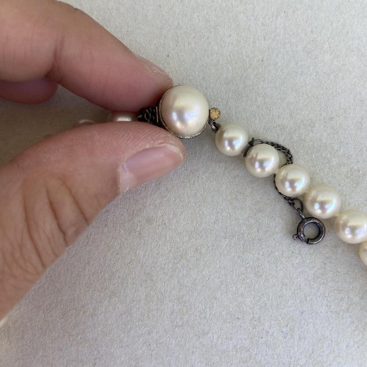 Women's Gold and White Jewellery (4)