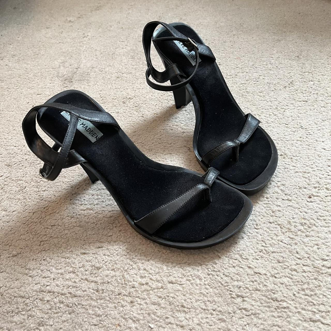 Steve madden platform hot sale black sandals