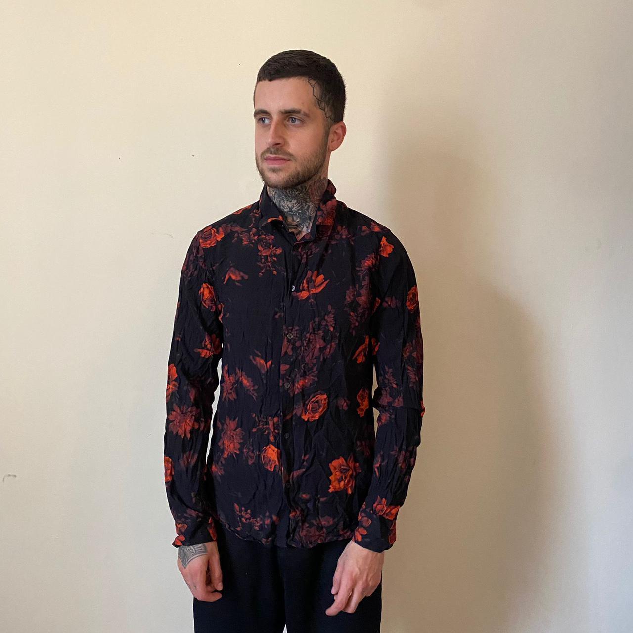 H&m red floral clearance shirt