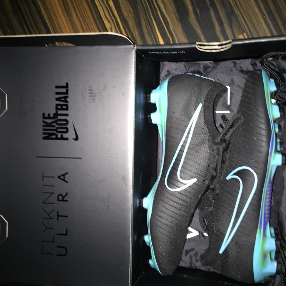 Nike mercurial vapor flyknit ultra best sale black blue