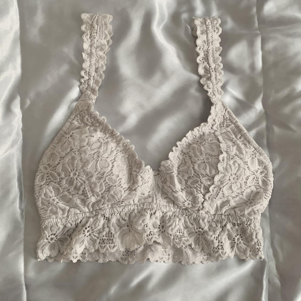 Aerie Women's White Bra | Depop