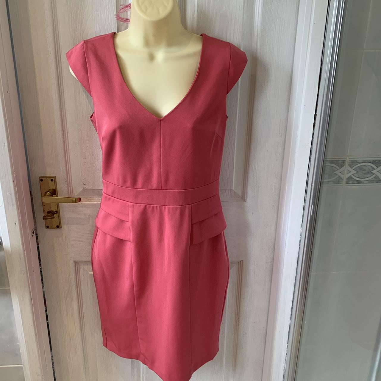 stunning pink work dress by Dorothy Perkins size 10... Depop