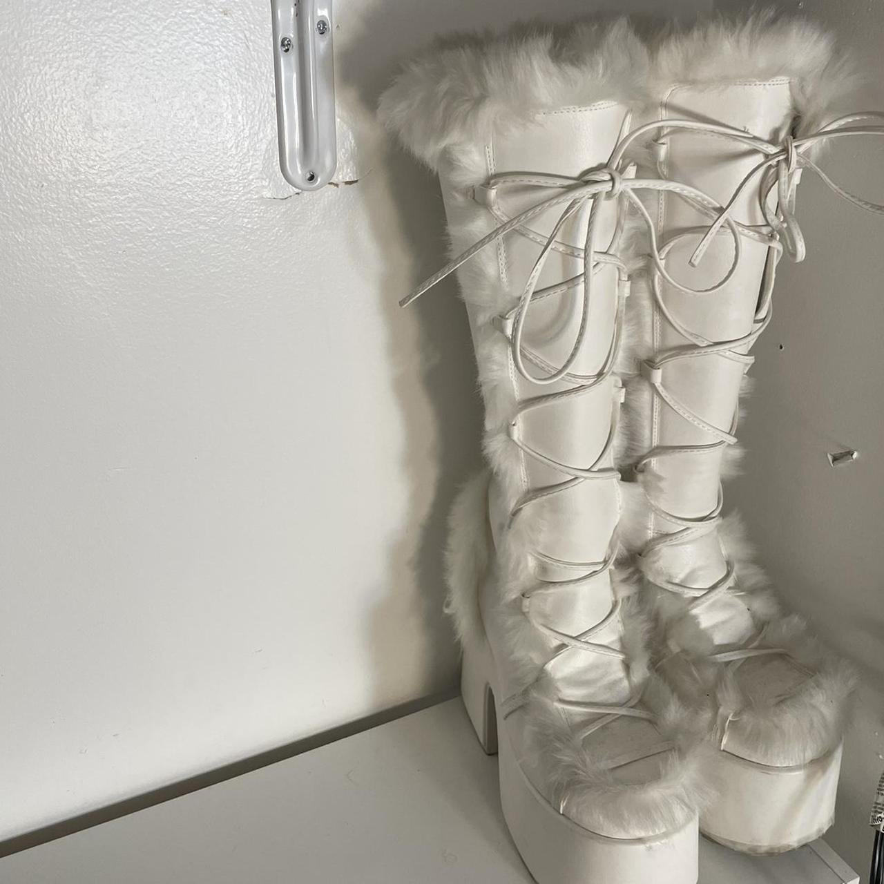 demonia boots white fur