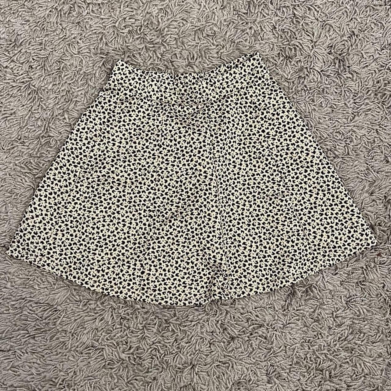 Zara Women's Tan and Black Skirt (2)