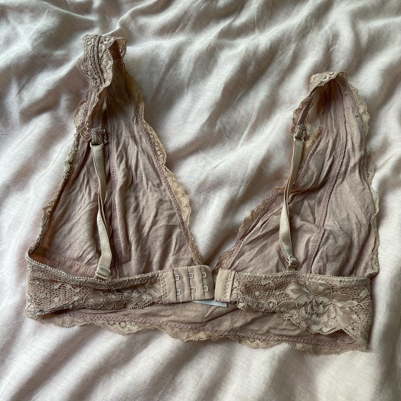 Super flattering and cute bralette from UO years