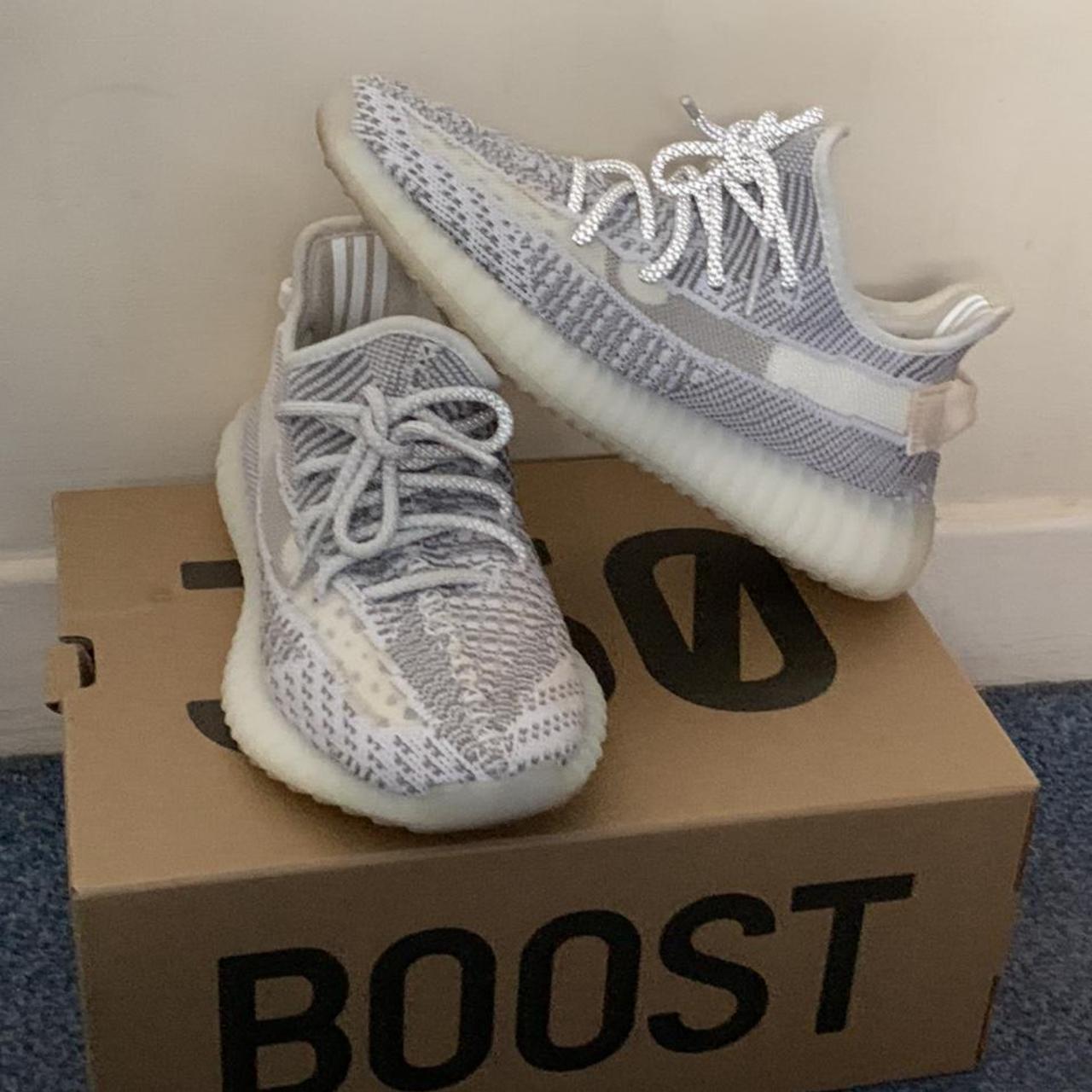 ladies yeezy trainers