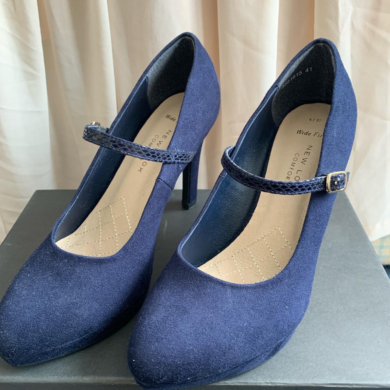 New Look Women's Blue and Navy Courts | Depop