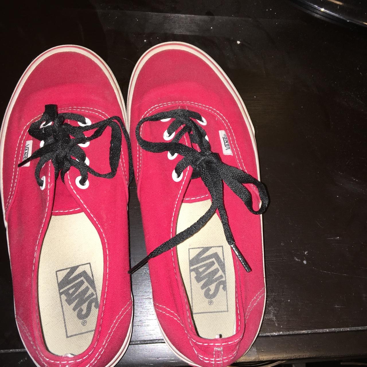 Red vans best sale with laces