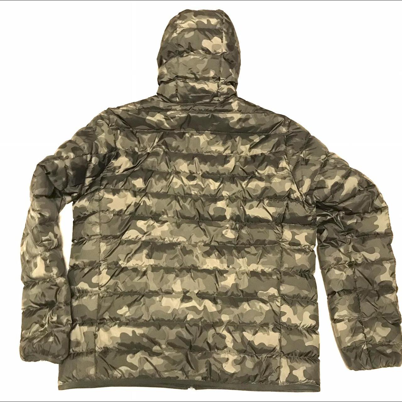 EDDIE BAUER CAMOUFLAGE PUFFER JACKET LARGE... Depop