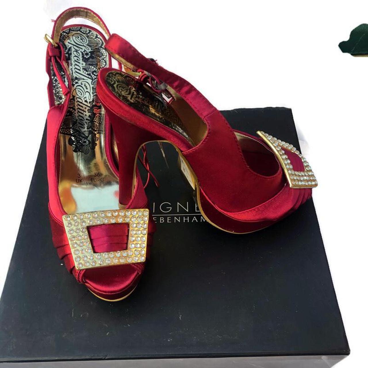 Red Herring Women's Burgundy Courts Depop