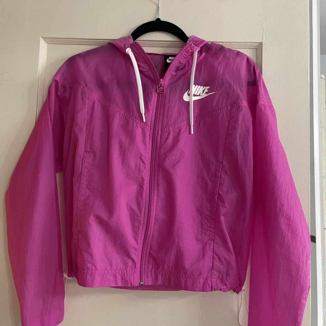 Hot pink nike windbreaker hotsell