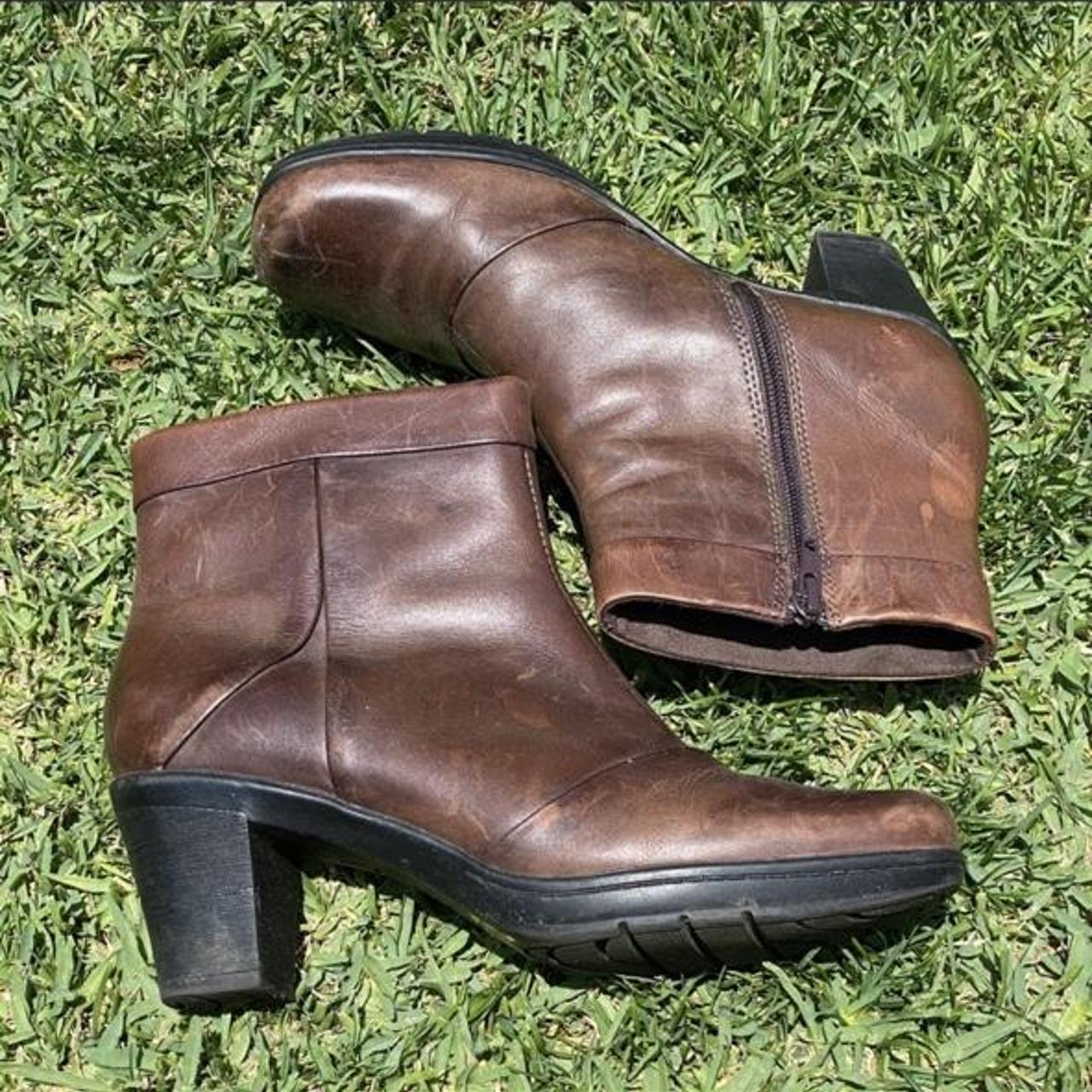 clarks ladies brown ankle boots