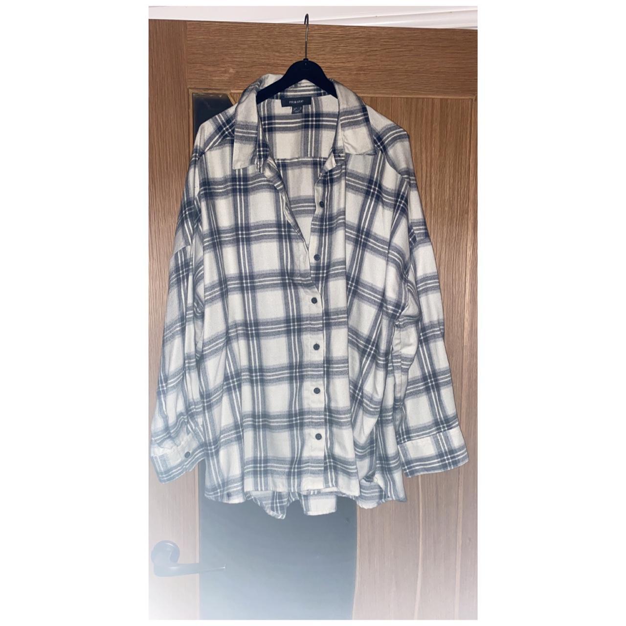 Oversized white and black Check shirt - primark -... - Depop
