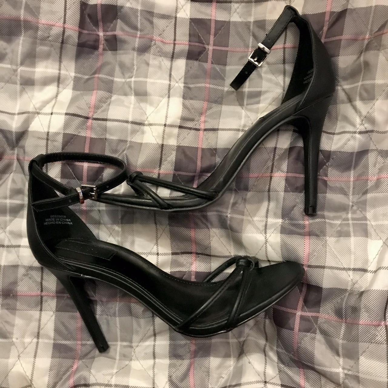 4” heel. Worn once for a photo shoot! - Depop