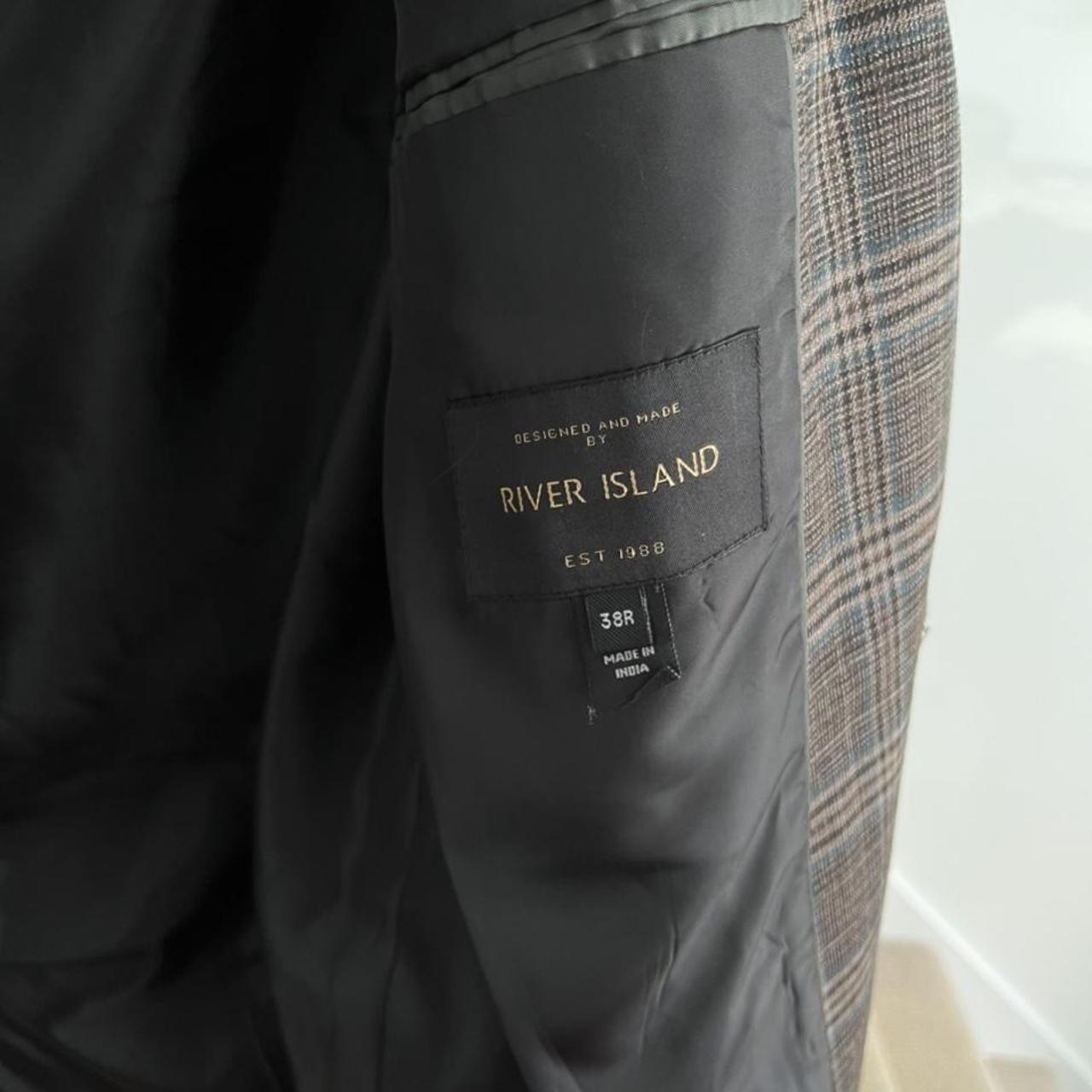 River Island Men's Grey and Black Suit Depop