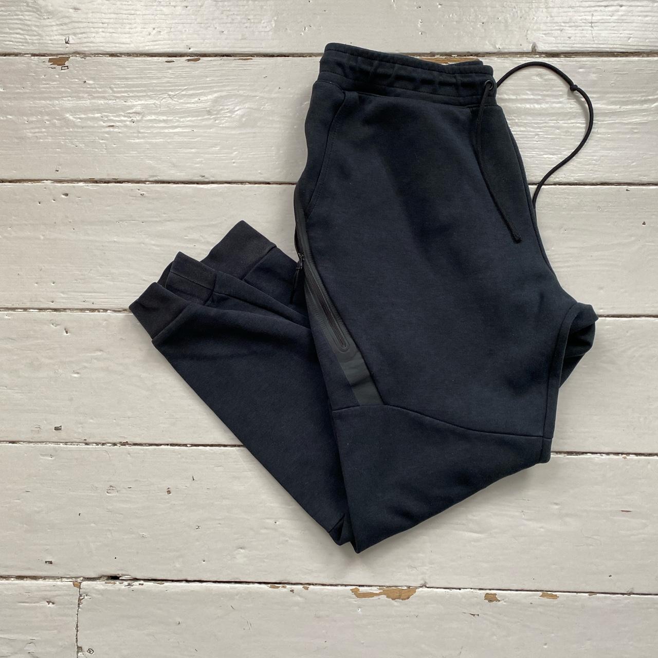 nike tech fleece old season black