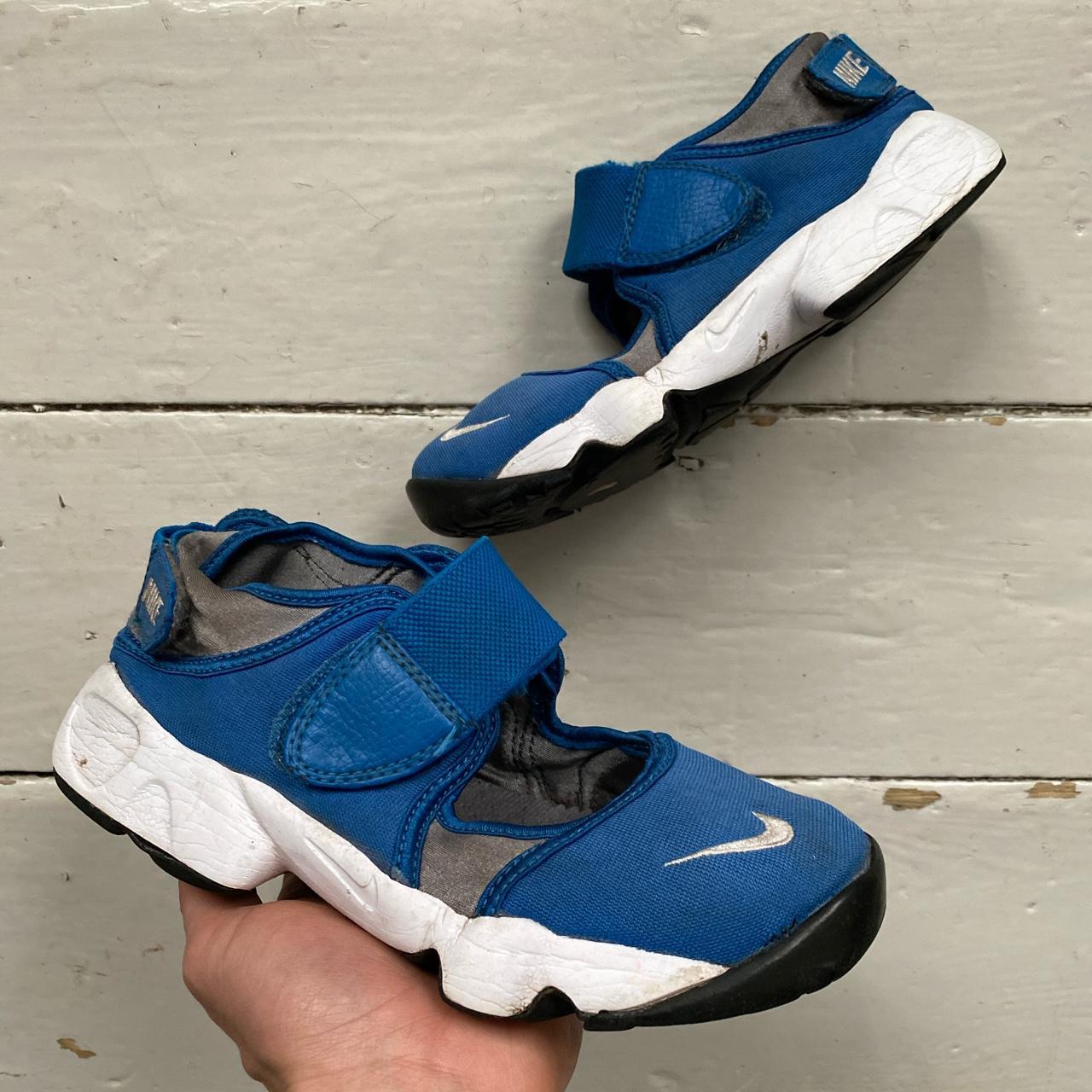 Nike rift navy on sale blue