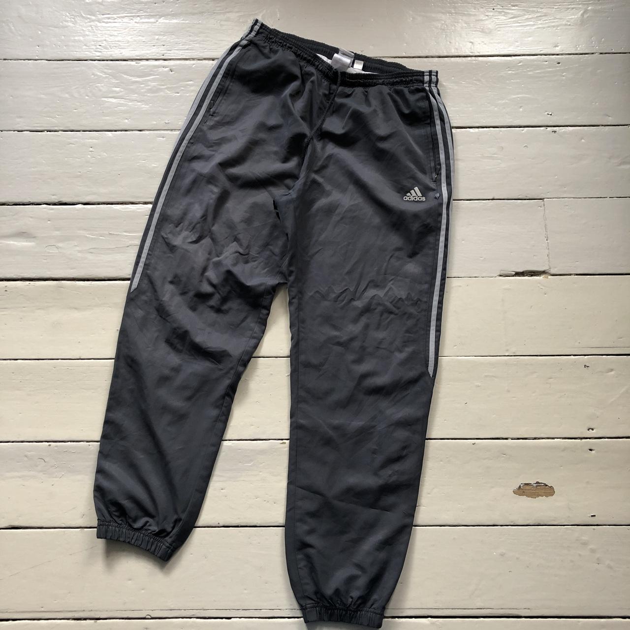 Adidas Baggy Track Pant shell bottoms 🥶 In very good - Depop