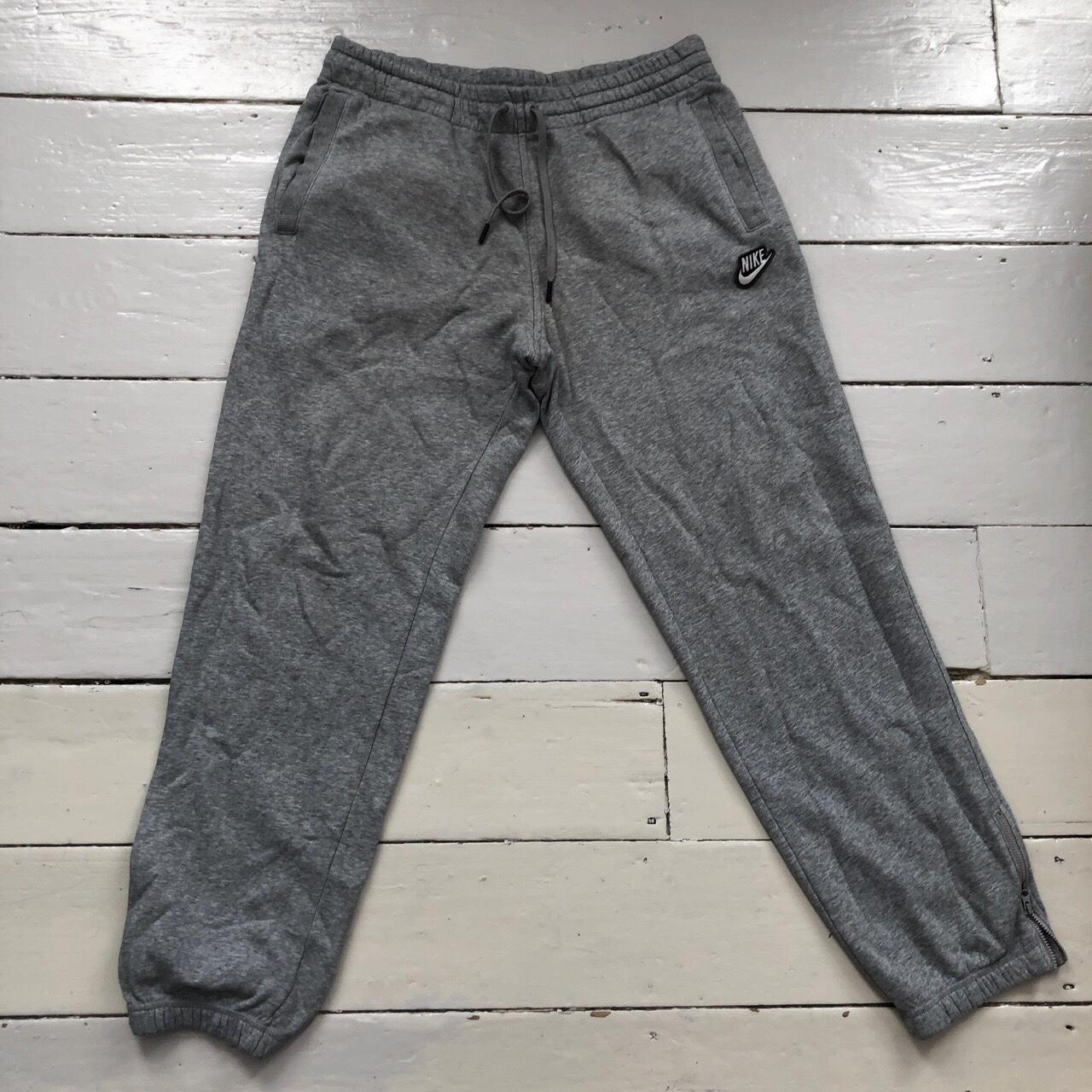mens grey nike jogging bottoms