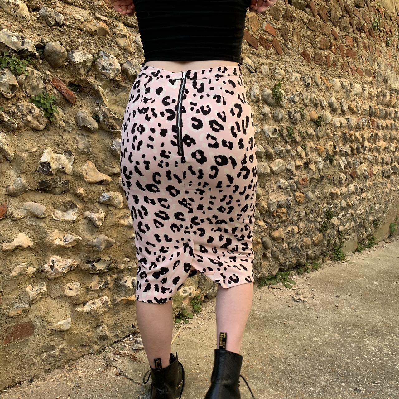 Warehouse size 10 pink leopard print midi skirt