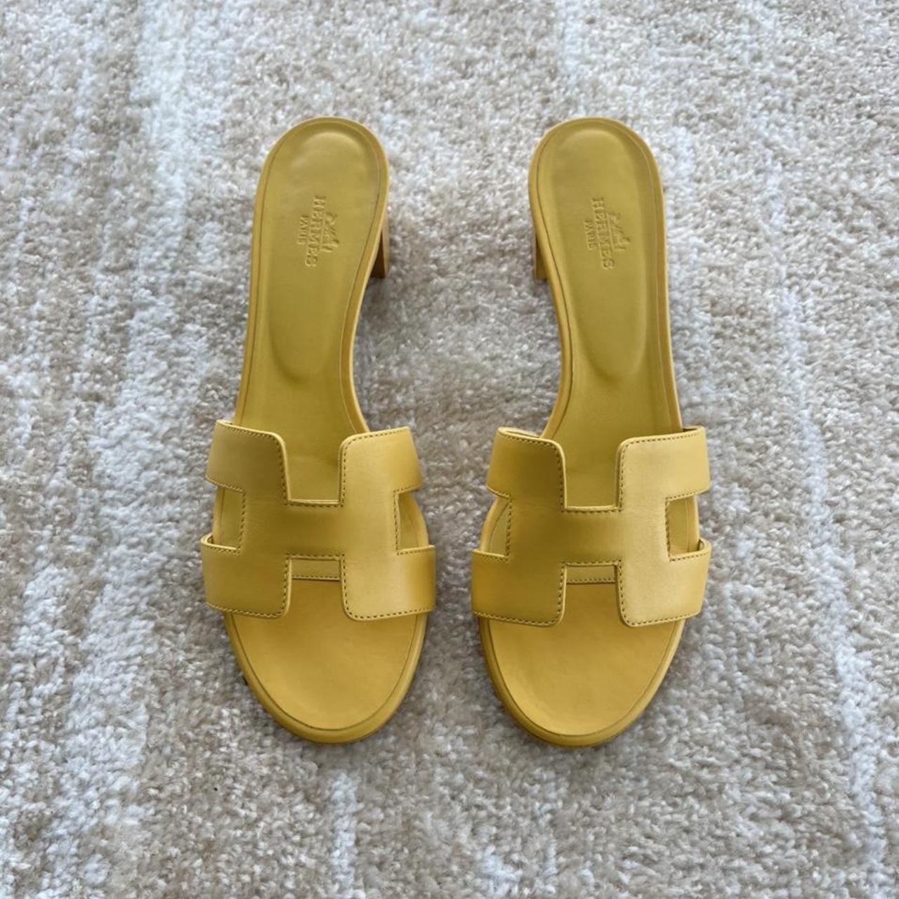 Hermes Chypre Sandals in White, size 40 (fits size 9) – The Sequel Sale