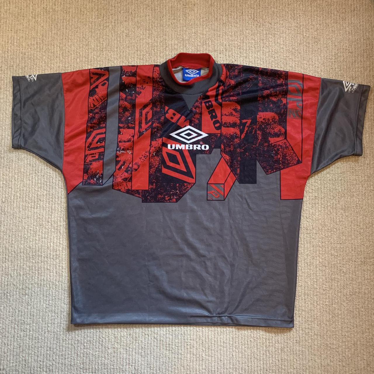 Vintage Umbro pro training tshirt top, Condition is