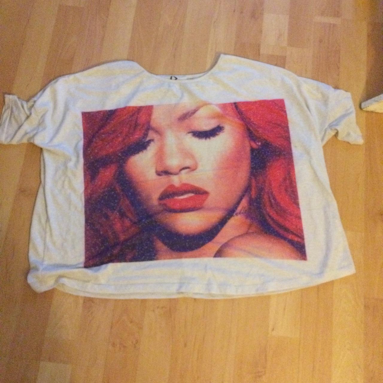 rihanna topman tshirt