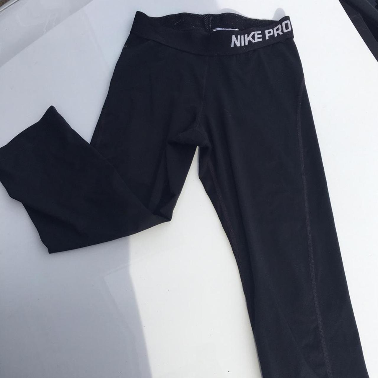 Nike XS 3/4 length leggings. Essential gym leggings.... Depop