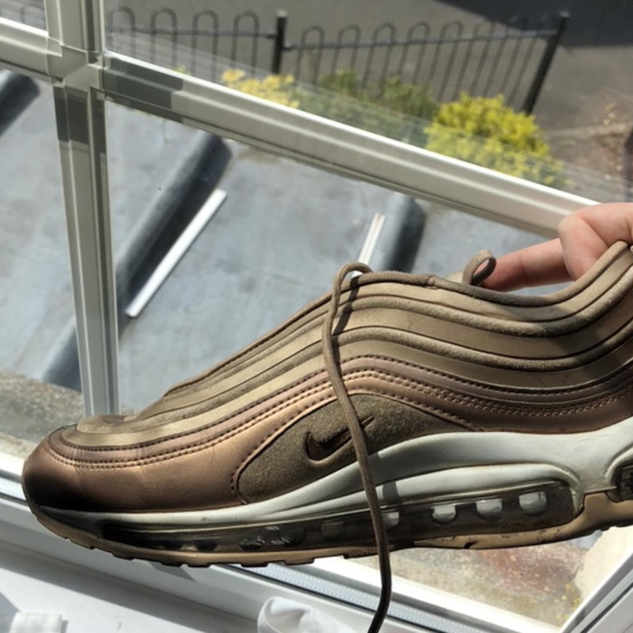 Rose gold outlet nike 97s