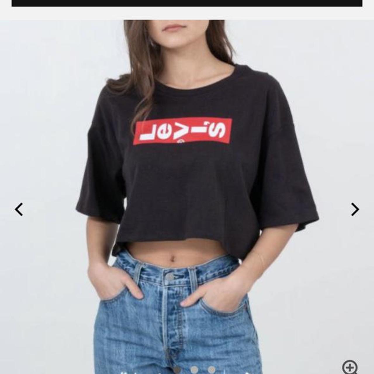 levis black crop top