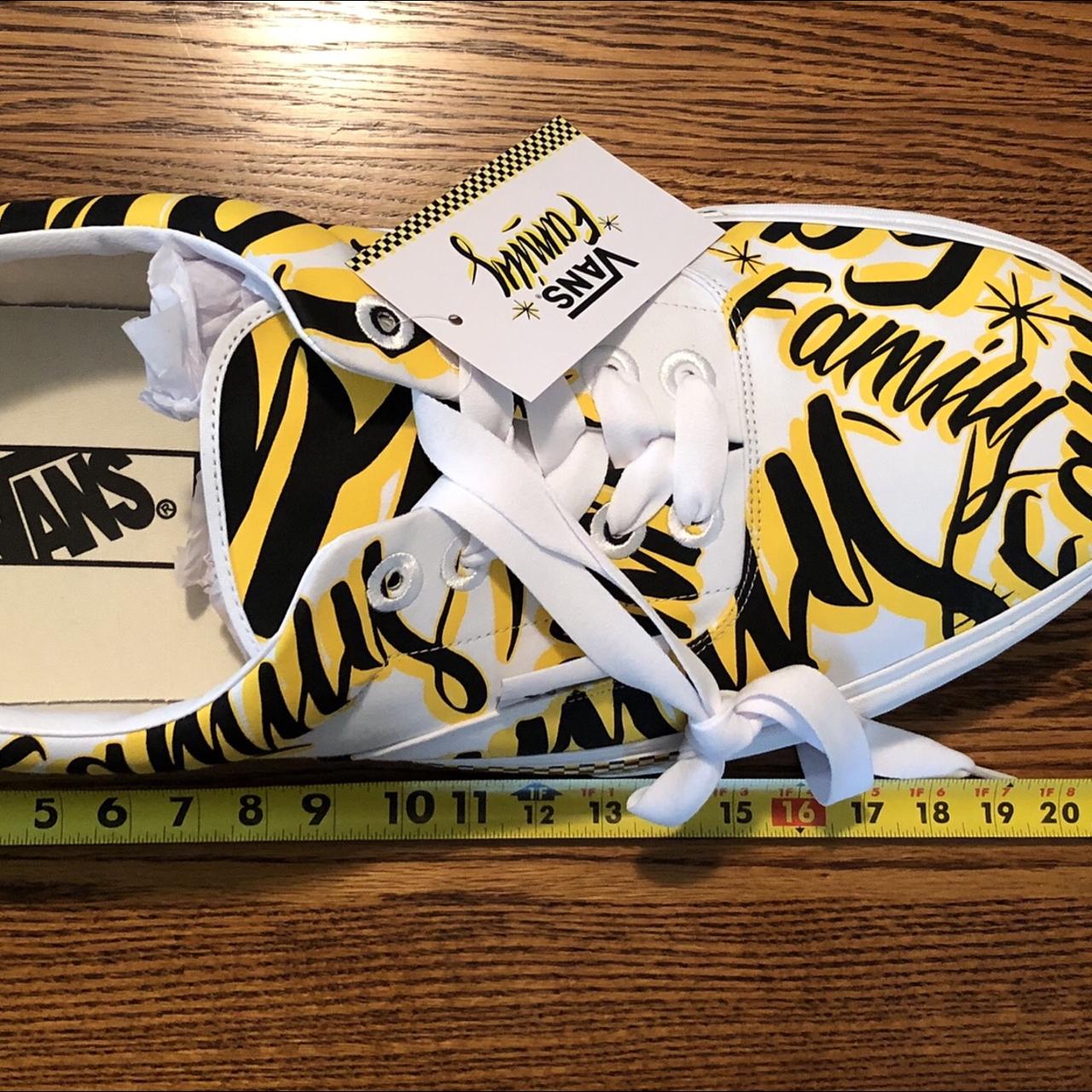 vans family size 66 shoe