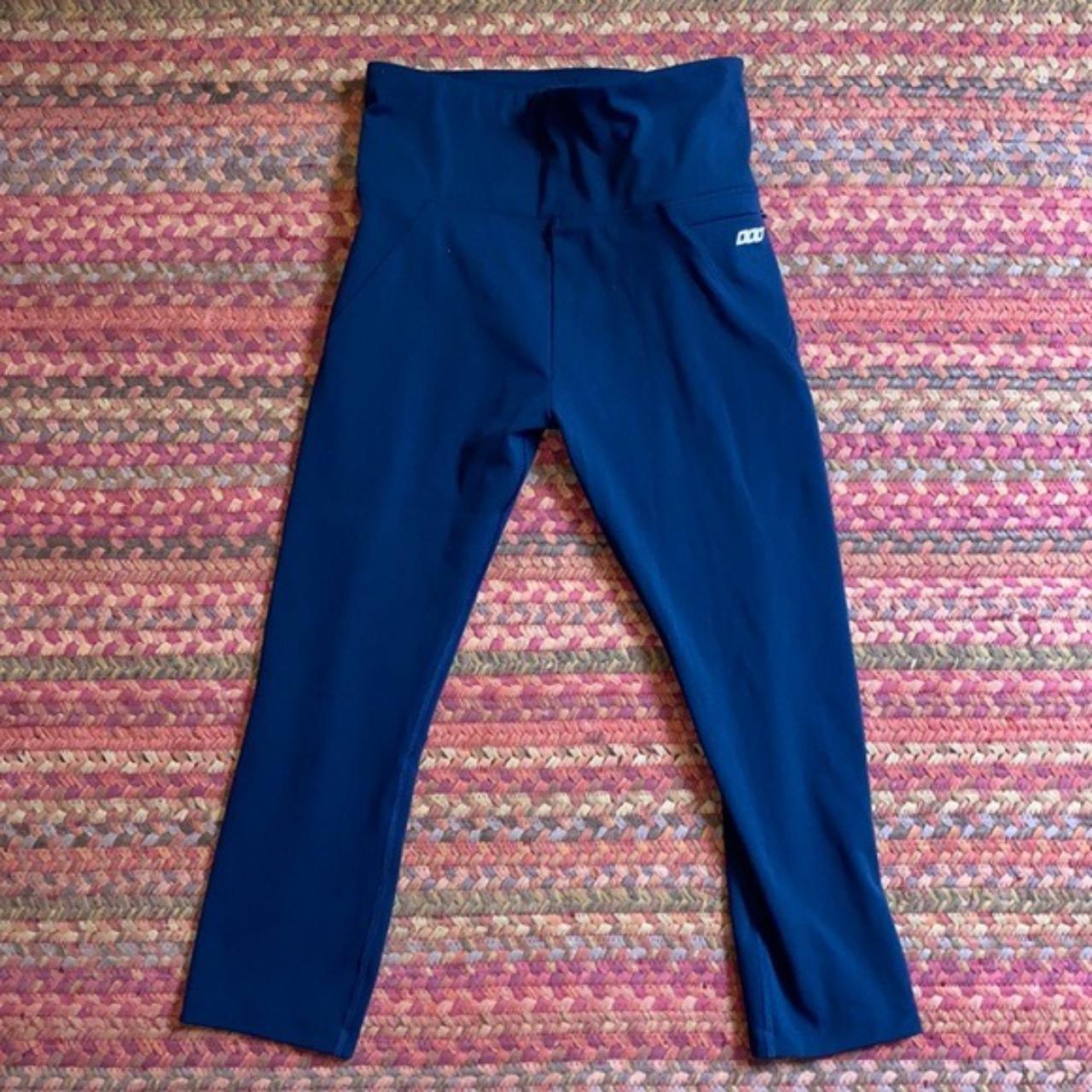 LORNA JANE NAVY CROP LEGGINGS New without tags.... Depop