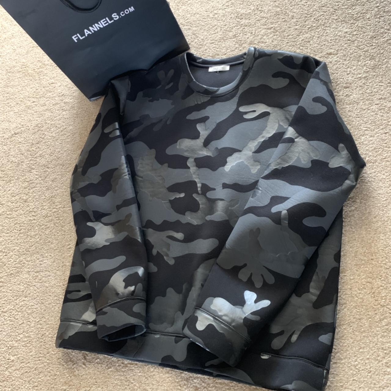 Valentino discount camouflage sweatshirt