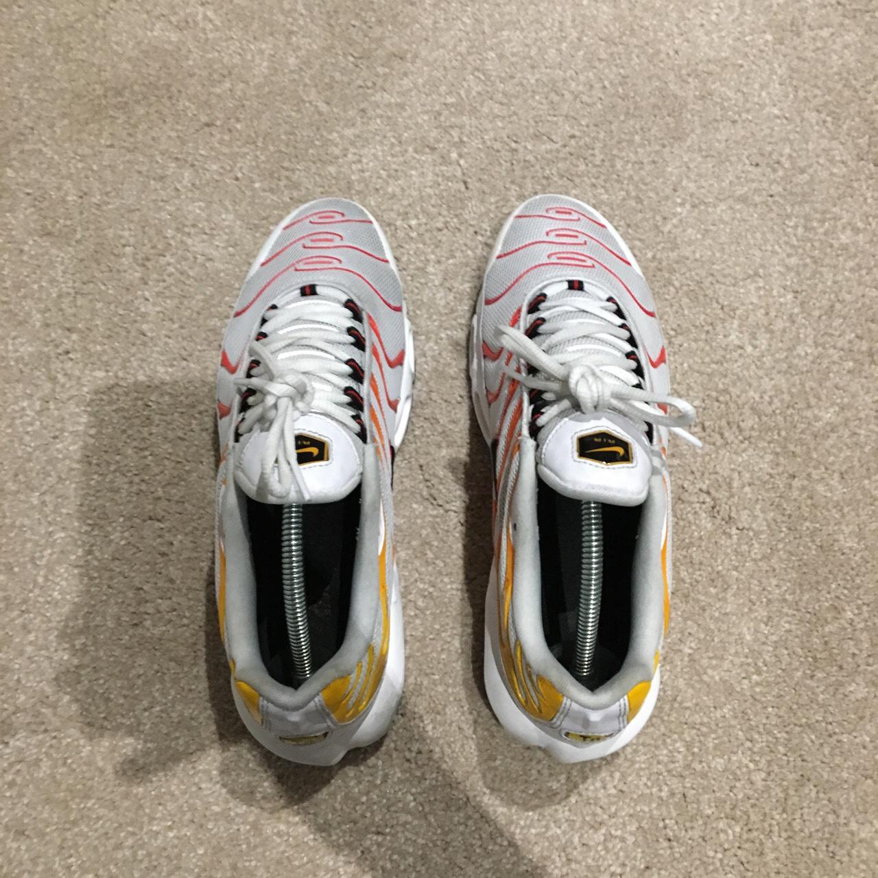 air max plus sunburn