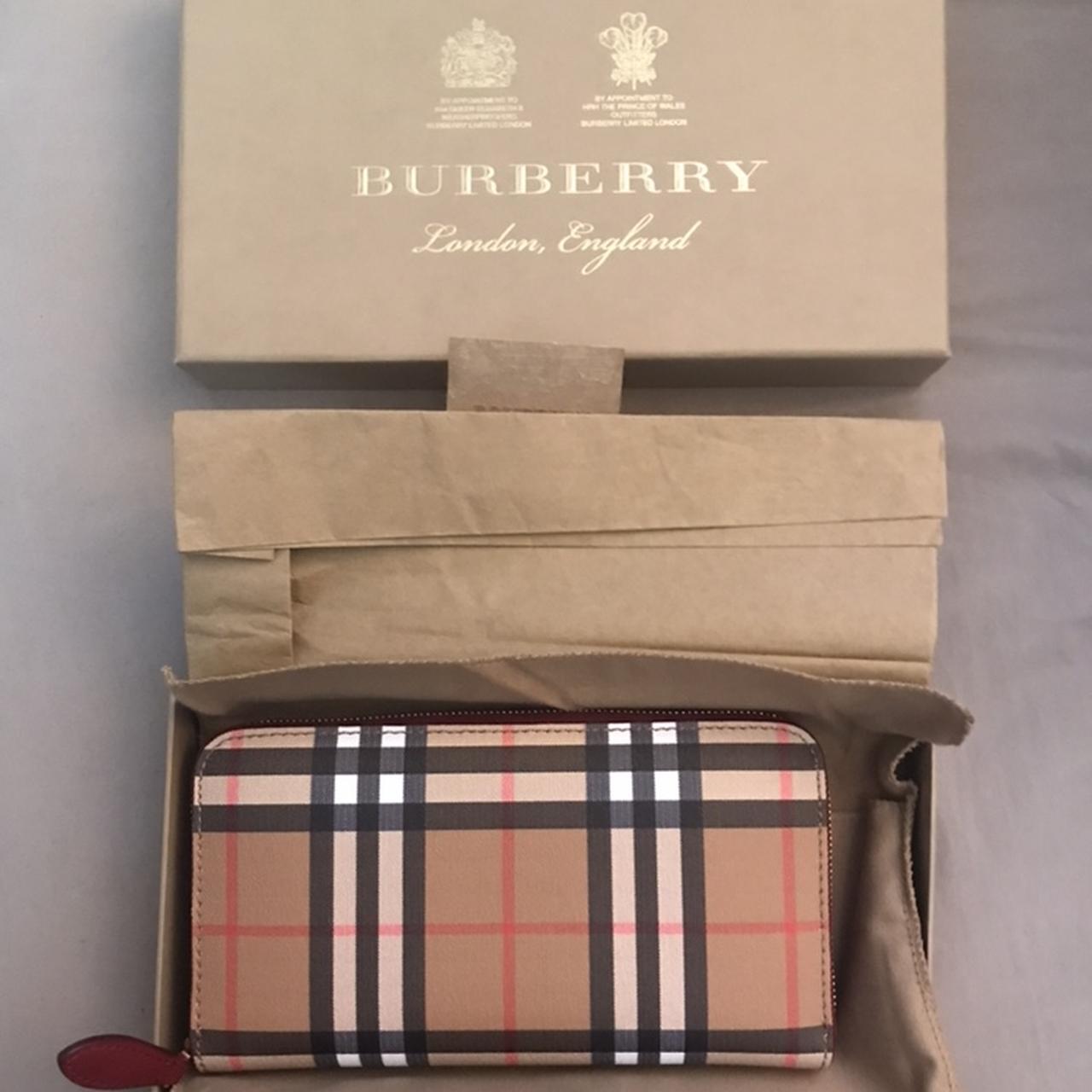BRAND NEW AUTHENTIC BURBERRY VINTAGE CHECK AND - Depop