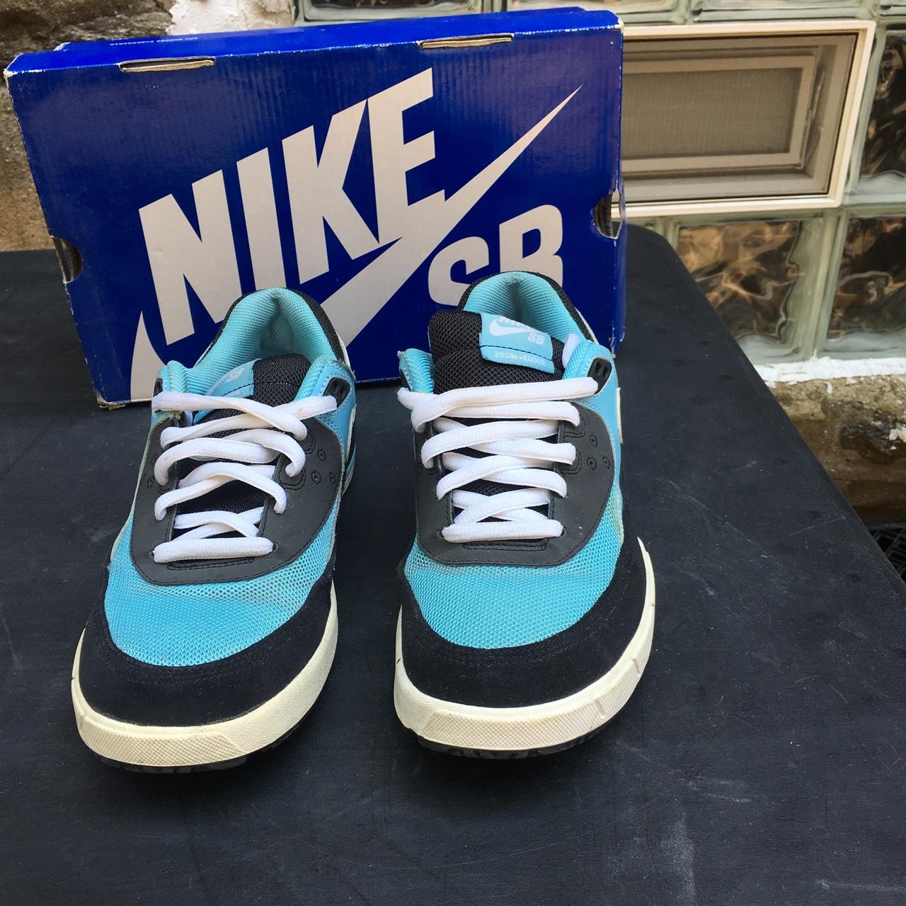 Size 9.5 • Nike zoom Veloce • sky blue & white • few | Depop