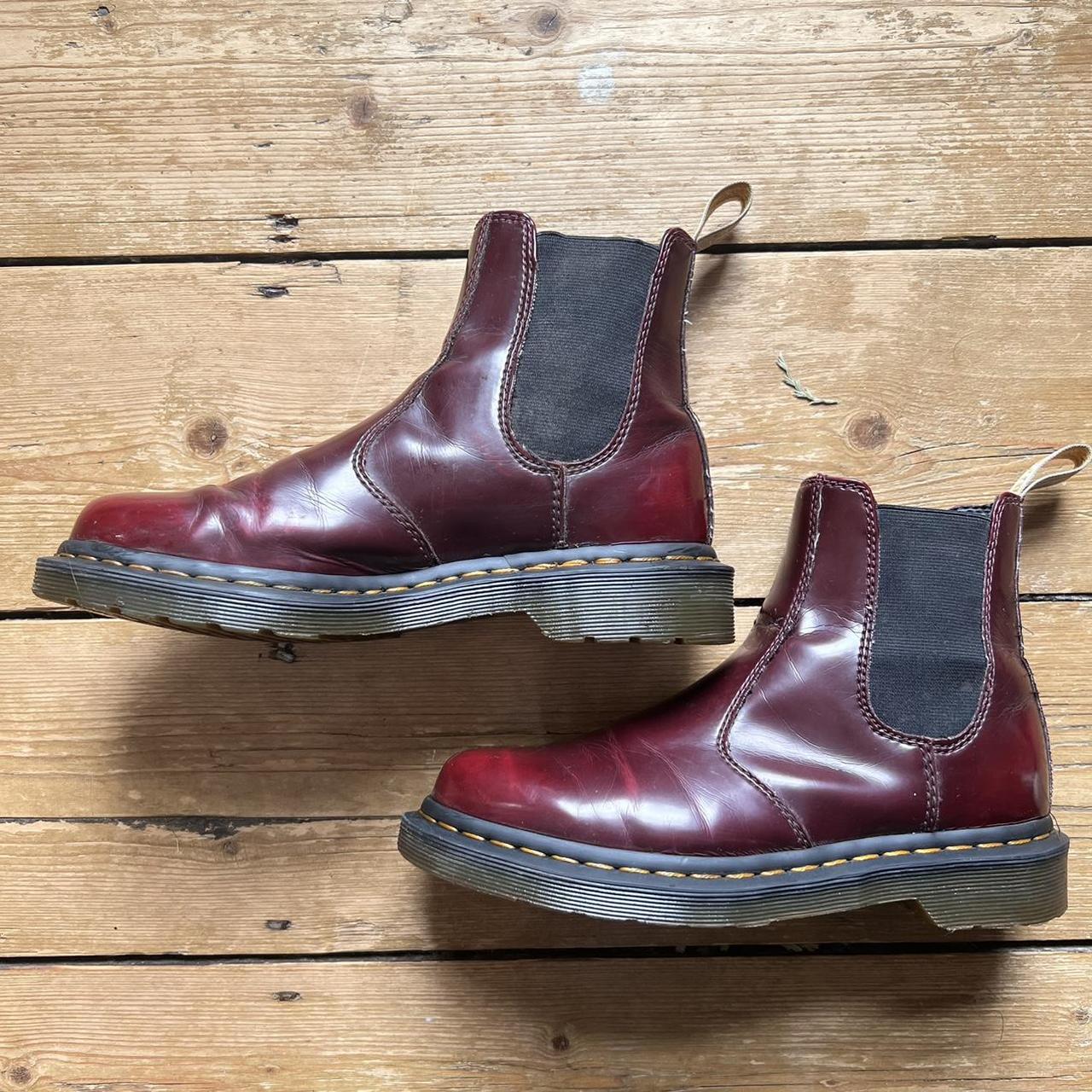 Burgundy doc on sale marten chelsea boots