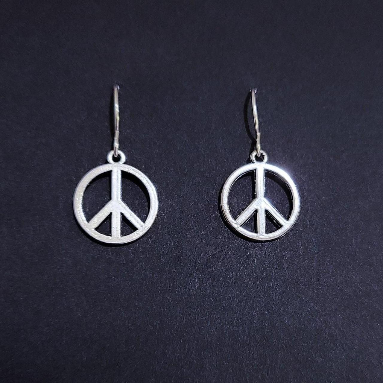 Product Image 1 - Small Silver Peace Sign Earrings