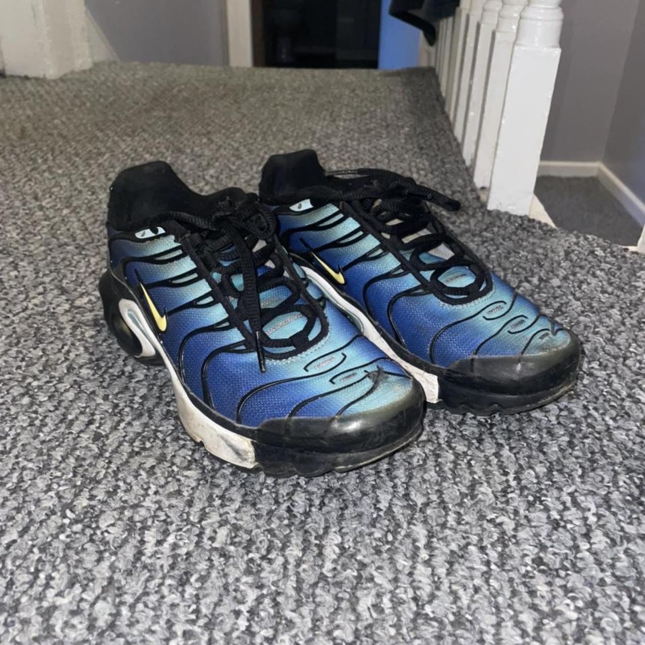 nike air zoom hard court