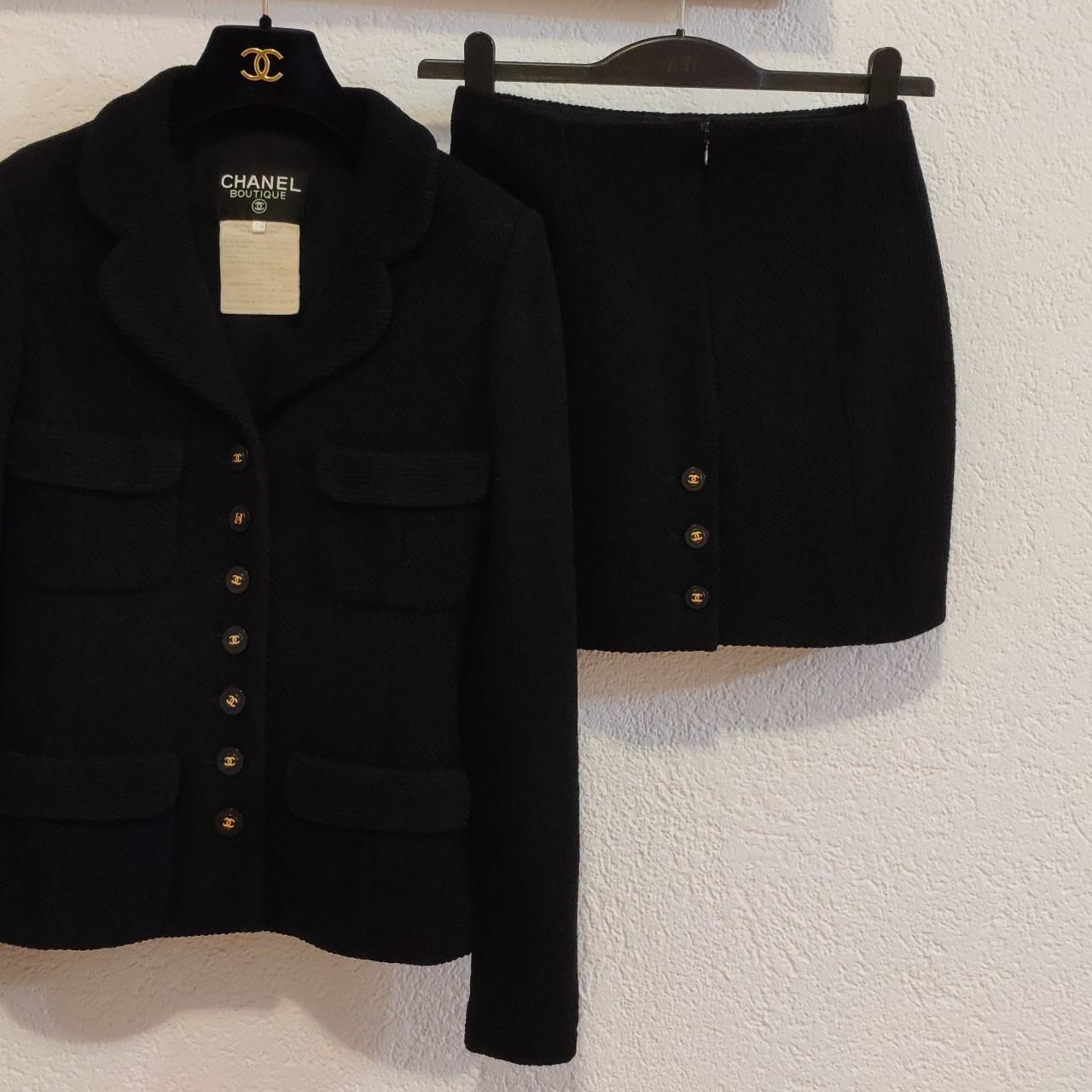 CHANEL TAILLEUR GONNA in Tweed di Lana,... Depop CHANEL TAILLEUR GONNA in Tweed di Lana,... Depop