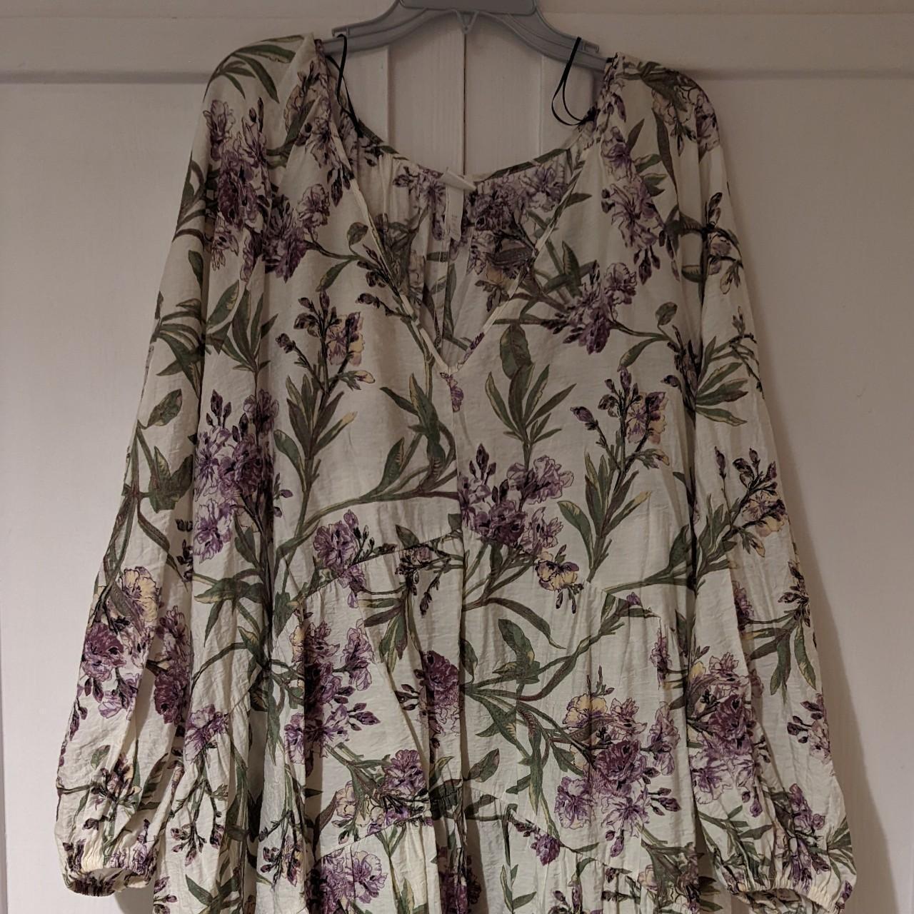 H&M Size XXL Cream Floral Dress. Has had plenty of... - Depop