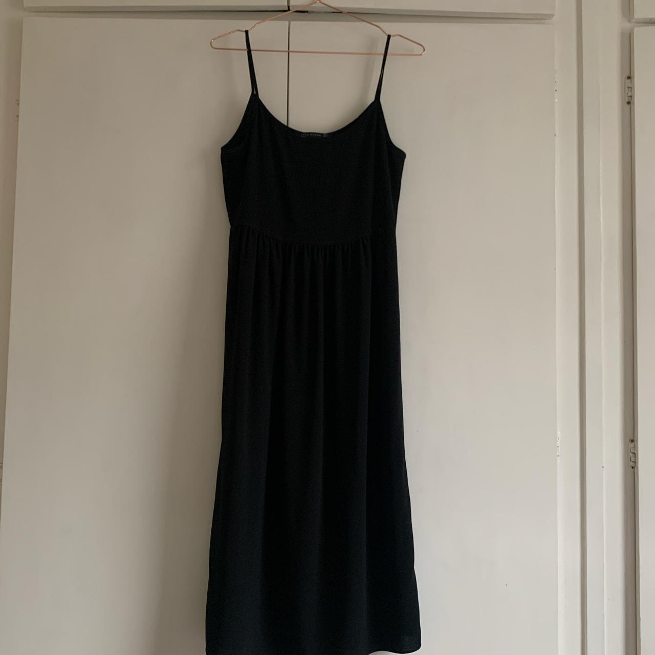 Zara black midi dress with straps Size XS but would... - Depop