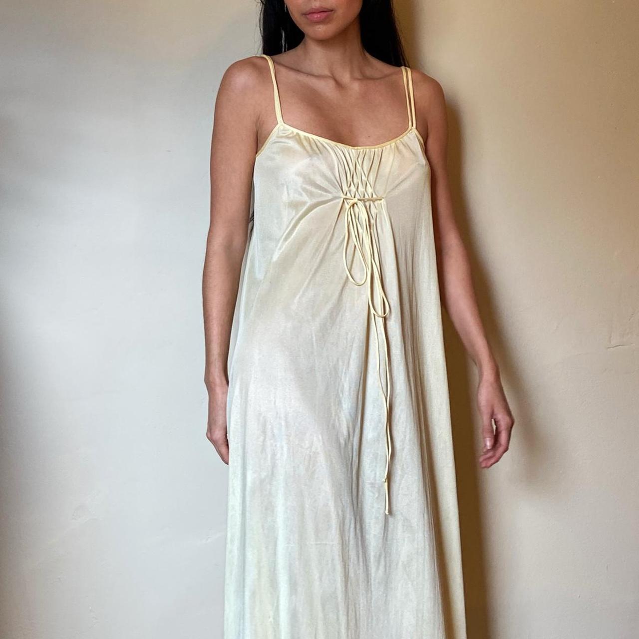 1980s nightgown