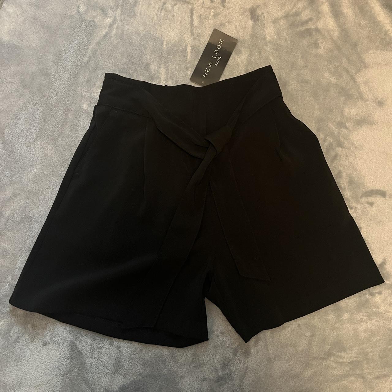 New Look Women's Black Shorts Depop