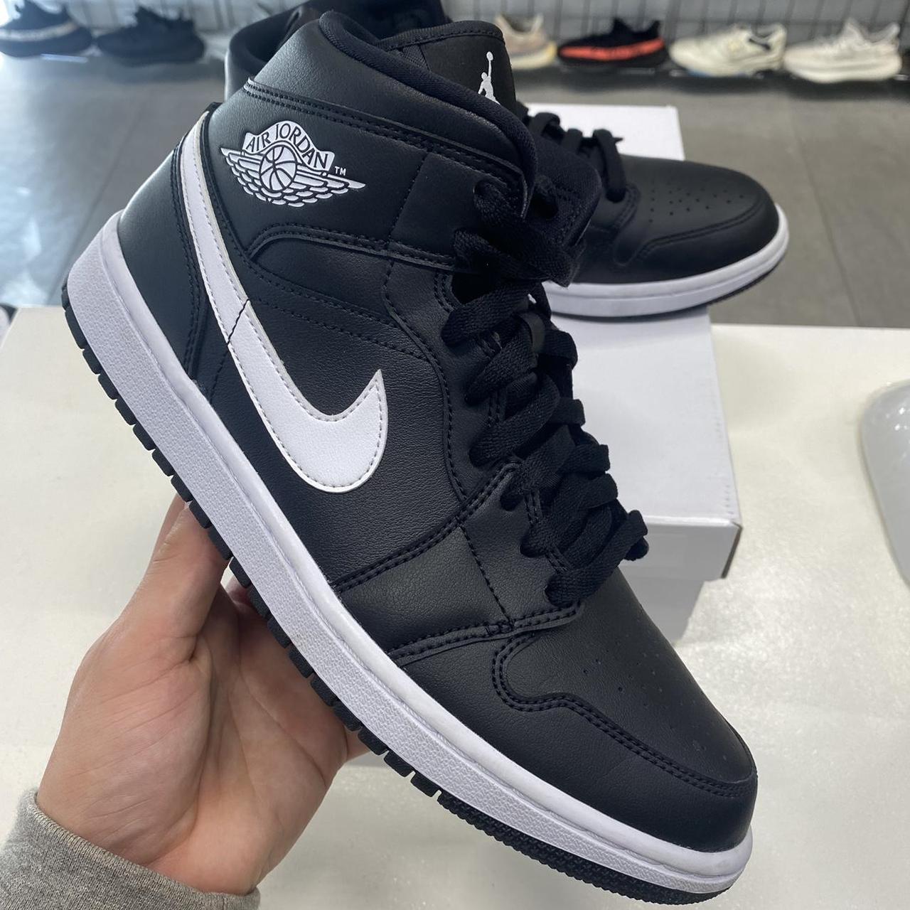 mens jordan 1 black