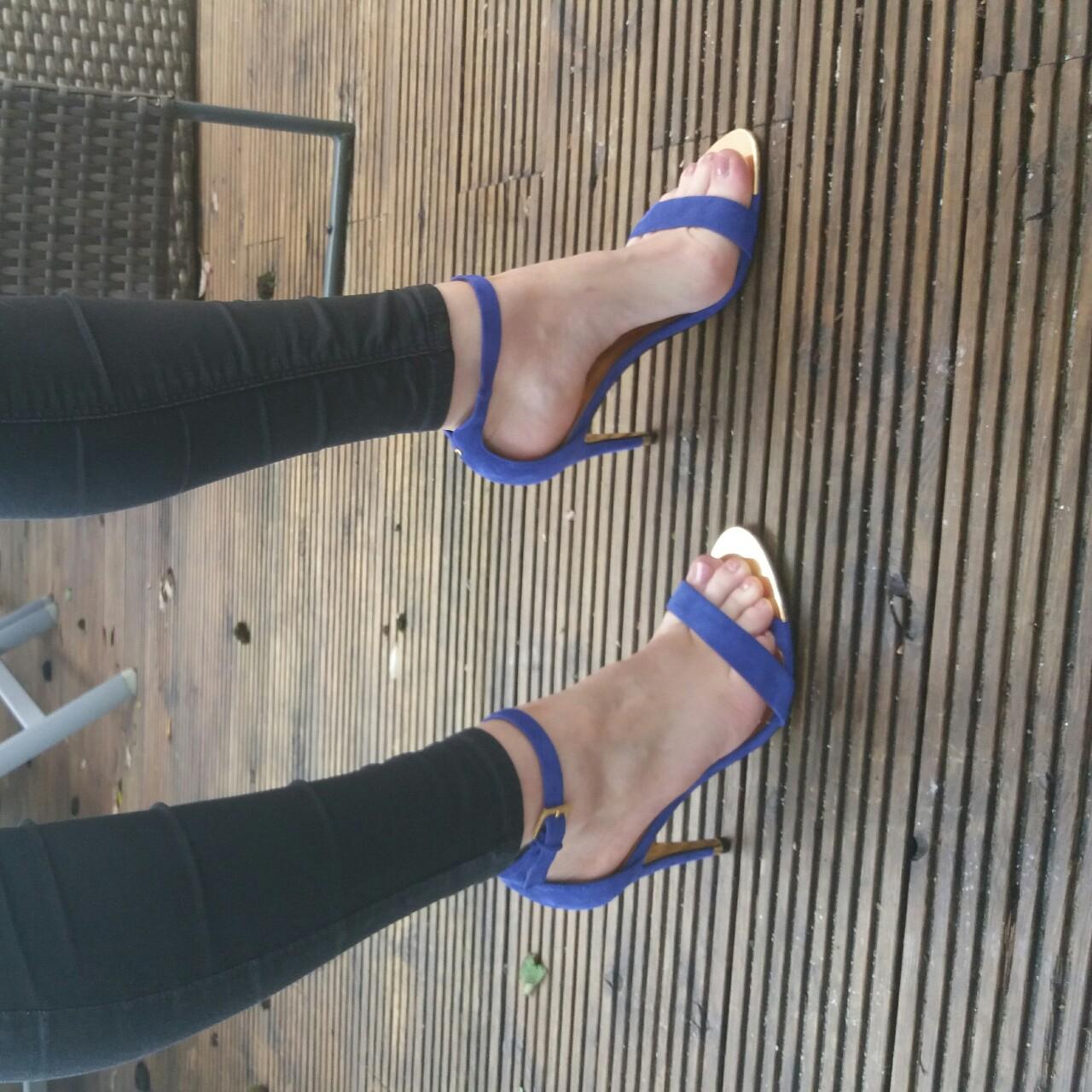Ted Baker Kerrias Blue Suede Cobalt Block Heel Sandal  sdrcomec