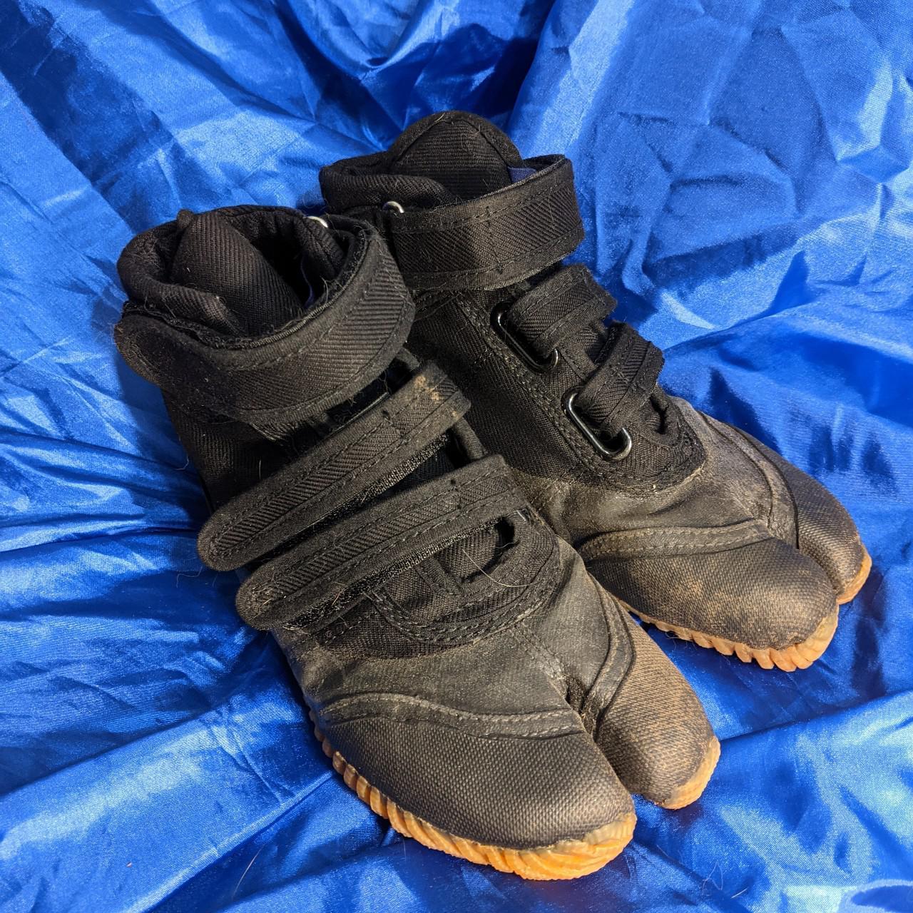 Tabi split toe hiking boots. Bought on eBay for over... - Depop