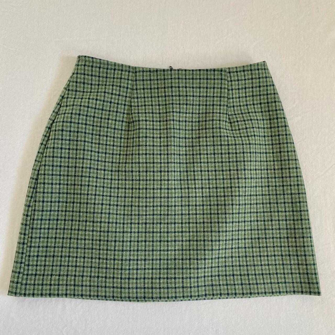 Women's Green Skirt | Depop